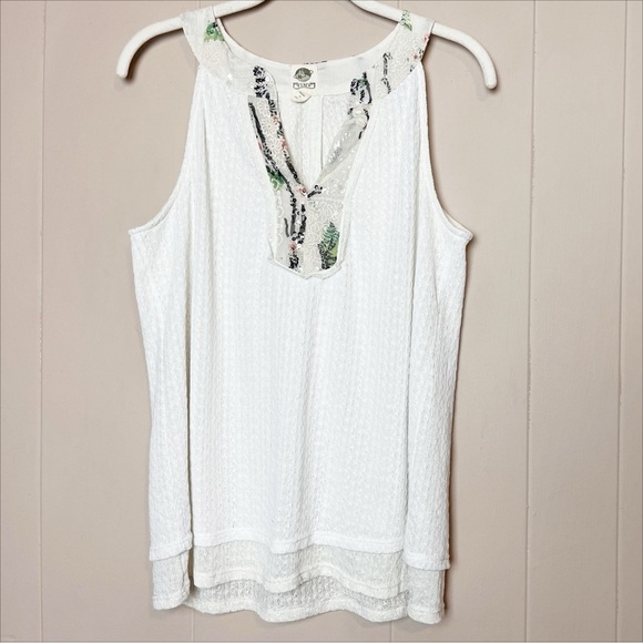 Anthropologie Tiny Cassia Tank Small blouse top white floral embroidered sequins - Picture 3 of 14